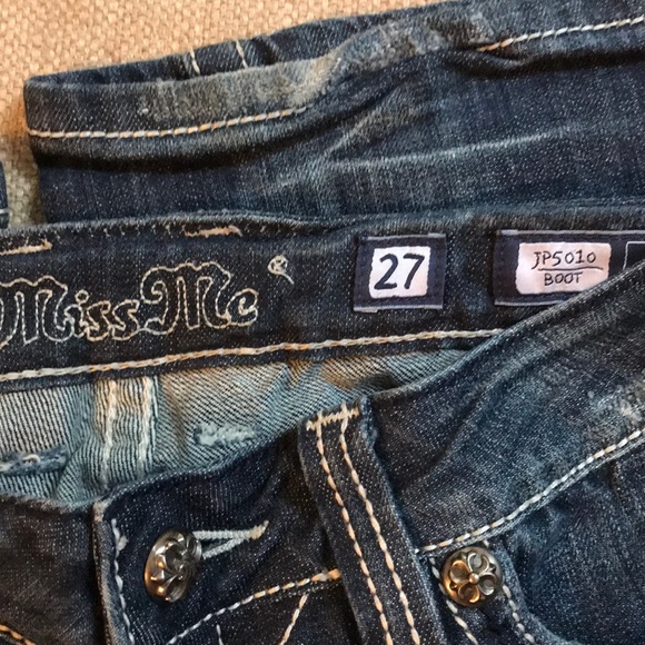 Miss Me Jeans size 27 Boot Cut EUC - Picture 6 of 8
